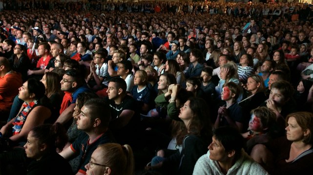 Quelques heureux, beaucoup de malheureux après la défaite des bleus