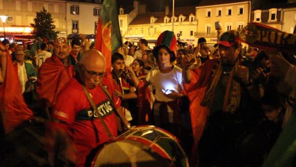 Les Portugais en fête place Schneider