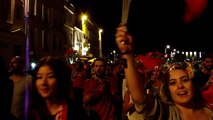 Finale de l'Euro 2016 à La Rochelle : les supporteurs portugais défilent sur le Vieux Port après la victoire