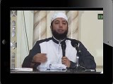 Ustadz Khalid Basalamah - Apakah sah hukumnya solat_shalat, mandi wajib dll untuk orang yg BERTATO