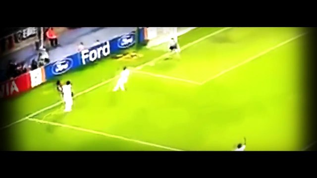 Young Cristiano Ronaldo vs Young Lionel Messi