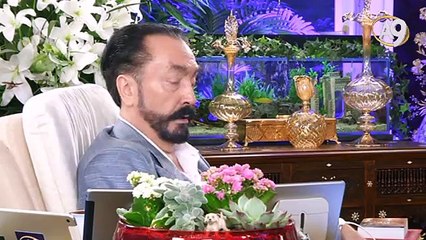 Adnan Oktar: Suriyeli mültecilere vatandaşlık verilmesini ilk biz söyledik.