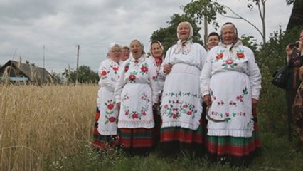 Bielorrusia inicia temporada de cosecha con el ritual Zazhinki