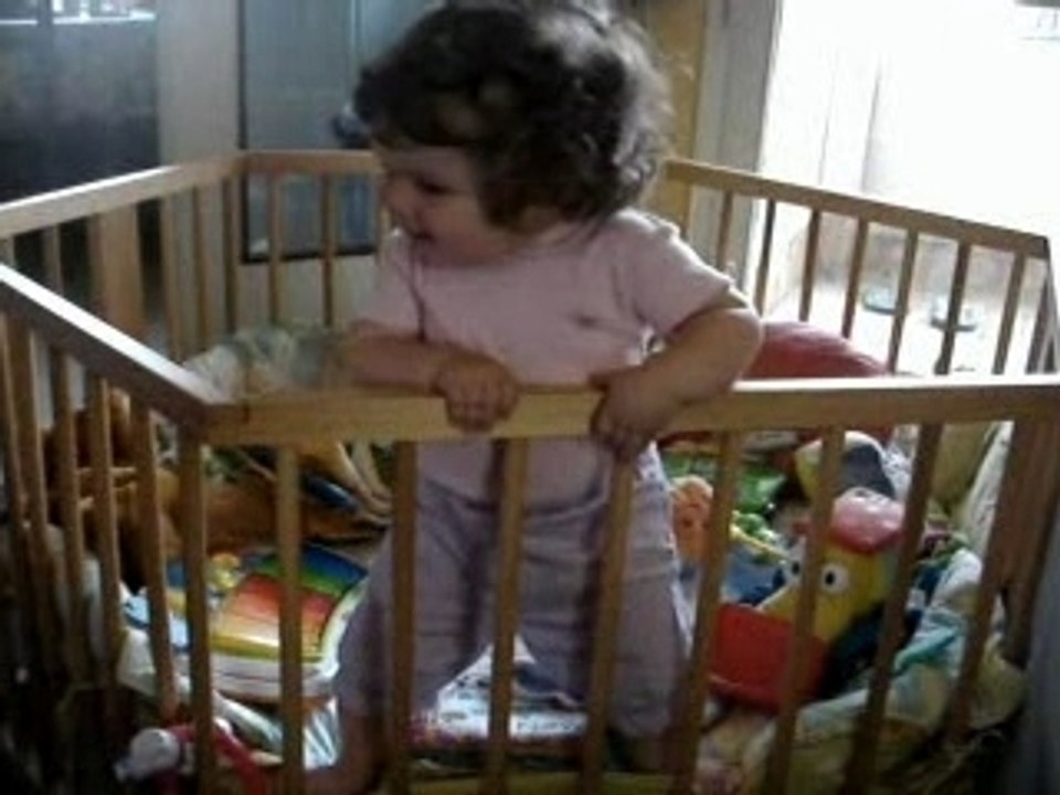 Clara dans le parc 17/07