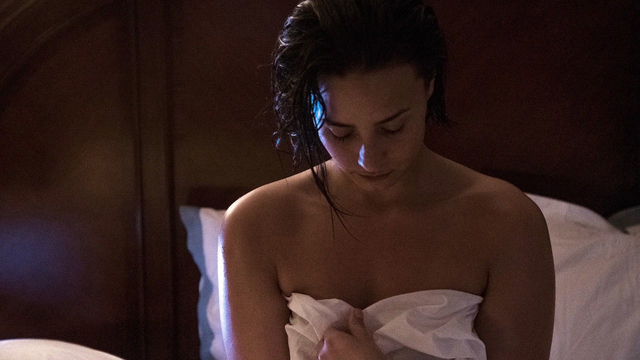 DEMI LAVATO HOT PHOTO SHOOT