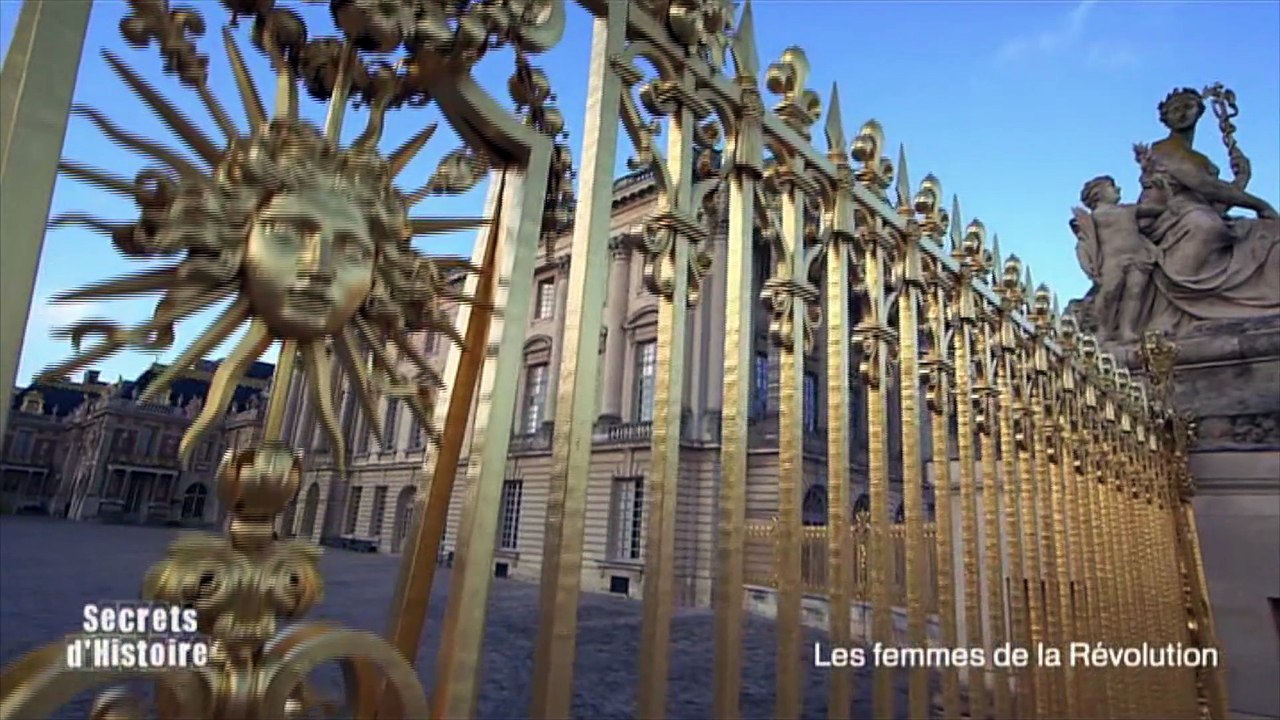 Secrets D Histoire Les Femmes De La Revolution L Emeute Du Chateau De Versailles Video Dailymotion