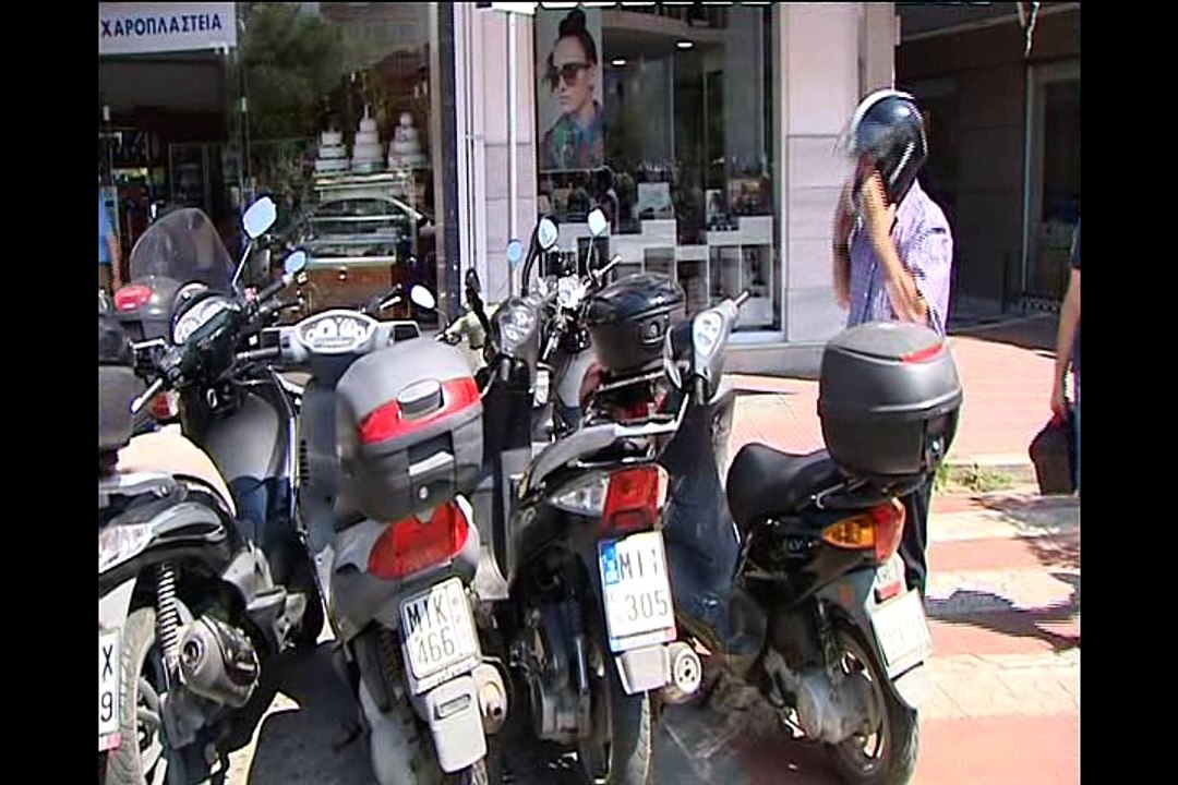 Δίπλωμα στα 17; Τι λέει η υπουργός Μαρίνα Χρυσο...