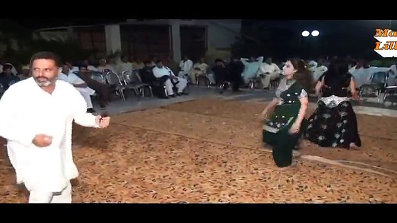 Latest Hot Mujra New Beautiful Saraiki Dance Private Mehfil Mianwali 2016