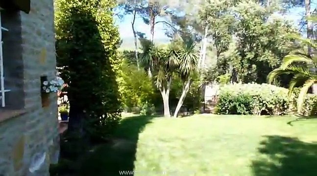 Vente villa Le Beausset maison de caractere T4 avec beau terrain