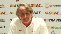 Galatasaray Teknik Direktörü Riekerink, Basın Toplantısı Düzenledi (6)
