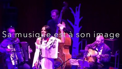 Nathalie B fleur manouche teaser