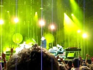 Keane - Bend and Break - Musilac 2007 - pianiste fou