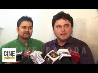 Download Video: Actor Ali Asgar during the premier of a play 'Dil Toh Bachha Hai Ji' | CinePakoda