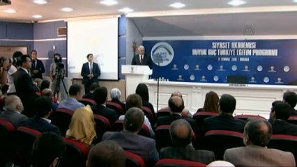 Yıldırım: "Halen Bürokrasi Zaman Zaman Siyaseti Yönlendirmeye Devam Ediyor"