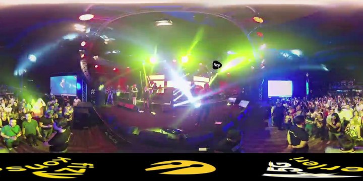 Mustafa Sandal – 360 Derece Konser – Aya Benzer