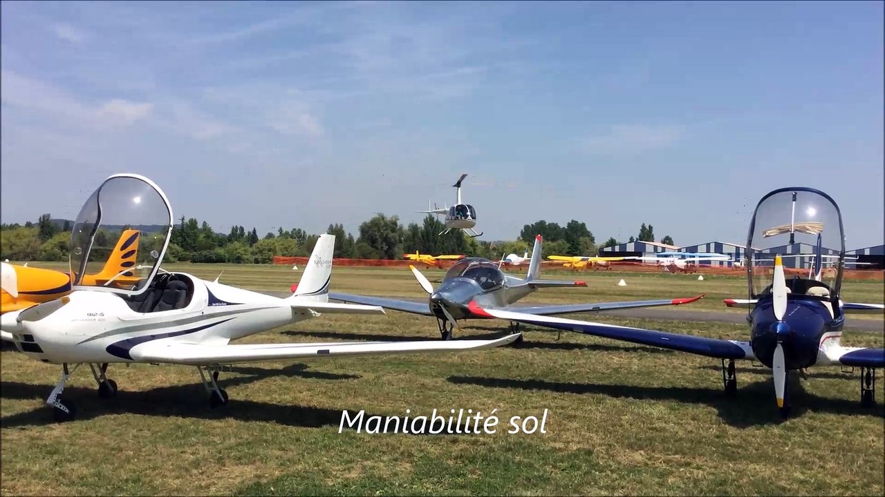 Féte de l'Air Montpezat d'Agenais Base ULM St Exupéry-helicoptere R44