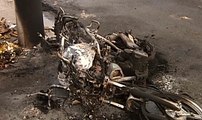 Mujer quemó la moto de su pareja en Guayaquil