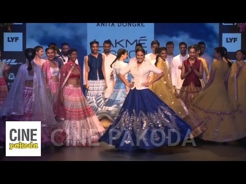 Lakme Fashion Week (LFW) 2016 Day 3 - Sonakshi Sinha Supports Anita Dongre | CinePakoda