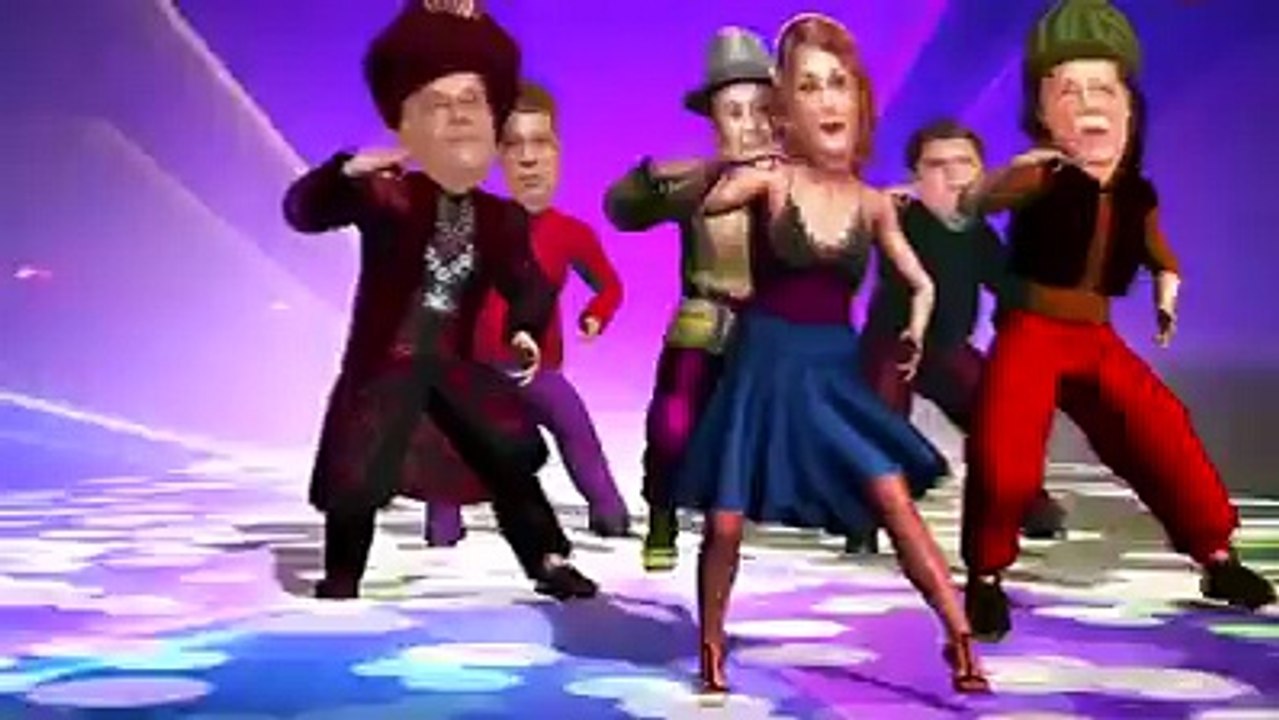 Nawaz Sharif visits Pakistan after immigration to UK.