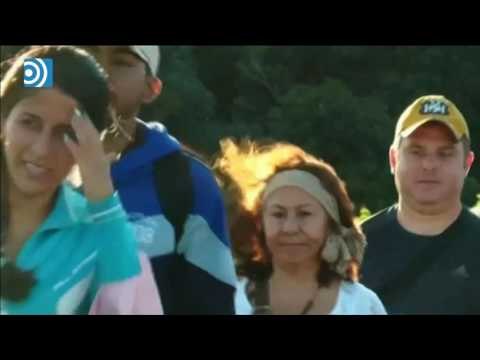 Miles de venezolanos cruzan la frontera para comprar alimentos y medicinas