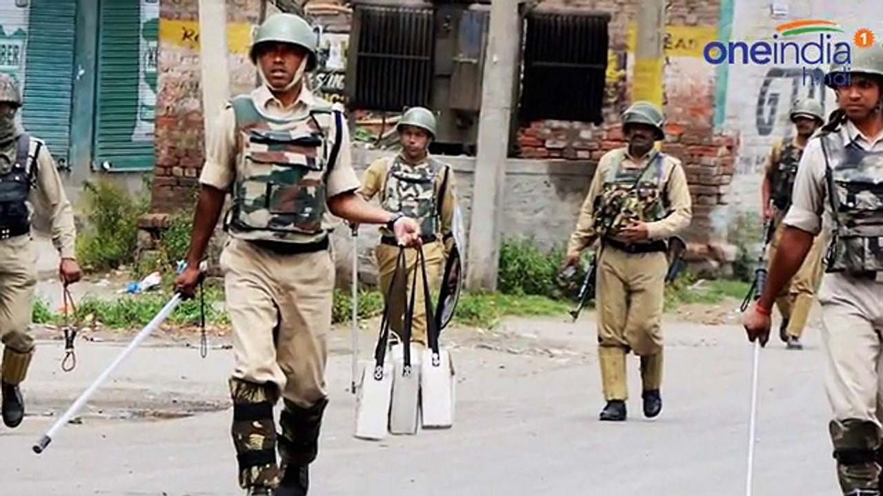 Amarnath Yatra remains suspended after Kashmir violence claim 23 lives   वनइंडिया हिन्दी