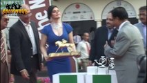 Zarine Khan flaunts her curves at Gitanjali Race