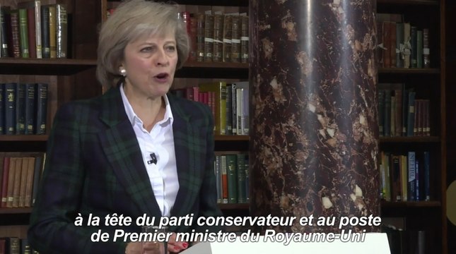 Theresa May annonce sa candidature à la tête du parti conservateur britannique