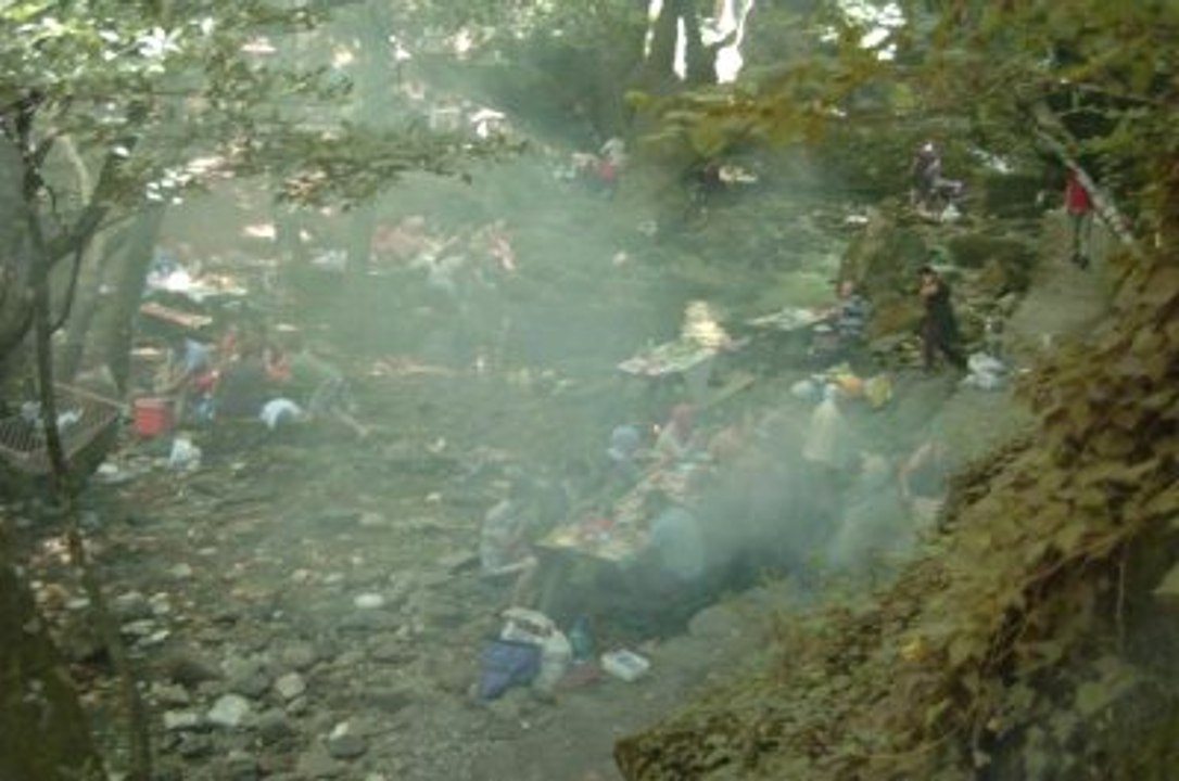 Kazdağları Piknikçi Mangalıyla Duman Altı