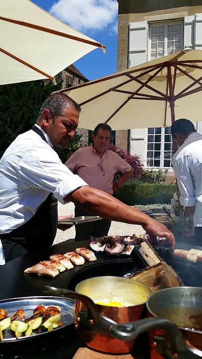 Homard et poissons en grillades à Vault de Lugny sur l'Ofyr