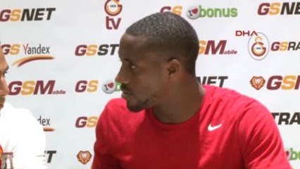 Galatasaraylı Futbolcu Lionel Carole Basın Toplantısı Düzenledi