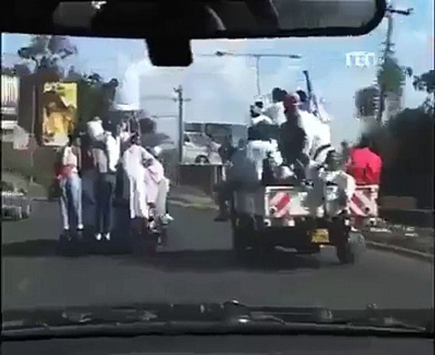 ان بیوقوفوں کے کام چیک کریں زرا ویڈیو لازمی دیکھیں