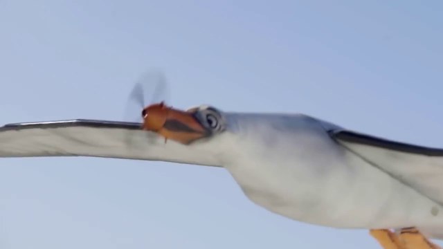 Ce drone mouette fait caca de la crème solaire - opération niveau sur les plages