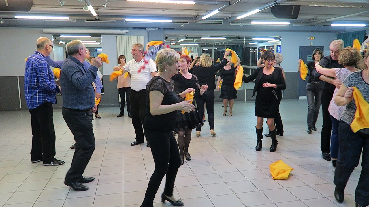 TOURNER LES SERVIETTES