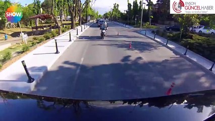 Demet Akbağ'in Burcu Esmersoy'a yaptığı şaka