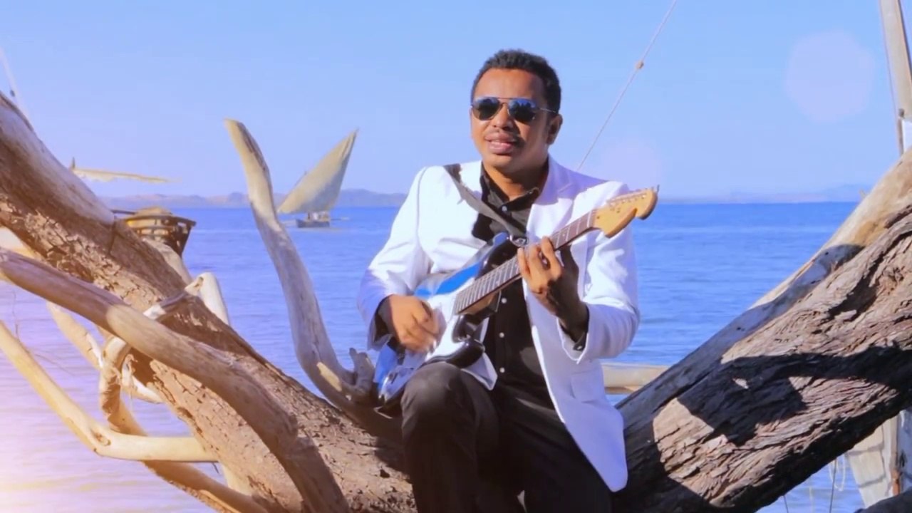 THIERRY LIBERTOS   -    Maman'i Lydia     (Gasy HD 2016)