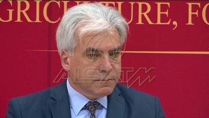 “Nyjet e lëkurës”, nis vaksinimi pa vaksina