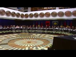 MBAHET NE PRISHTINE MBLEDHJA E 2 QEVERIVE