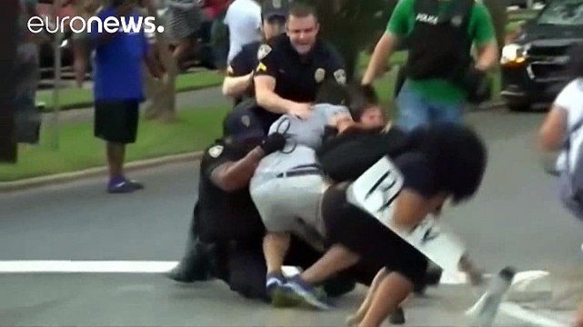 EUA: continuam protestos contra a morte de dois negros pela polícia