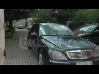 PËRGJIMET, LLALLA – AJAZI LIKA TAKIM 1 ORËSH