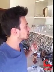 Scorp -Öğrenci Olduğunu Belli Et