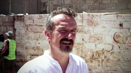اكتشاف فسيفساء جدارية لملاك في كنيسة المهد في بيت لحم