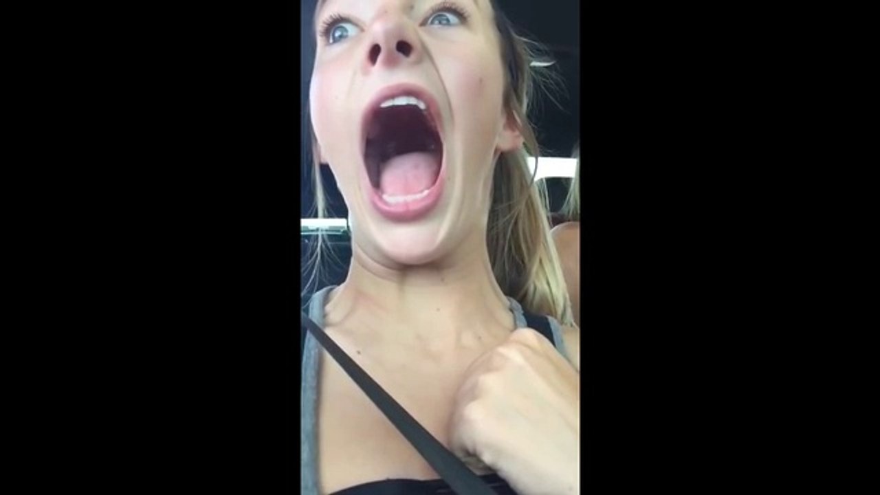 Quand tu t'amuses avec le slowmotion et que tu vois une guêpe : panique