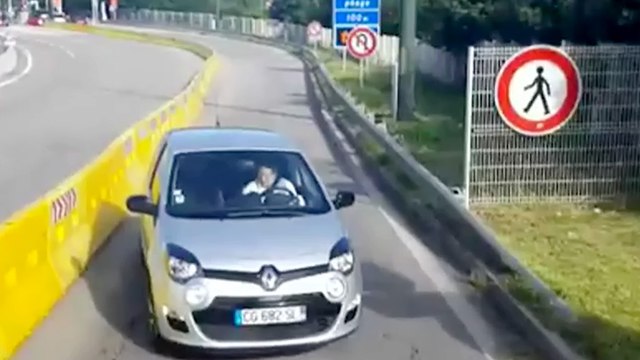 Une mamie à contre-sens sur une autoroute