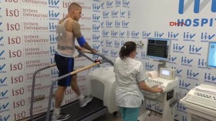 Martin Skrtel ve İsmail Köybaşı Sağlık Kontrolünden Geçti