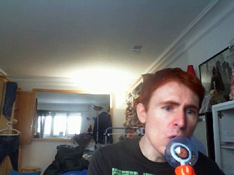 Wiwi égratigne head over boots de Jon Pardi