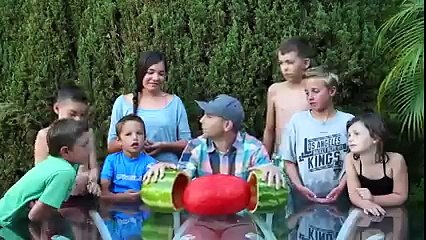 بالفيديو.. طريقة عالمية لتقشير الدلاع