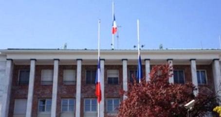 Fransa'nın 14 Temmuz Resepsiyonu İptal, Büyükelçilik Kapatıldı