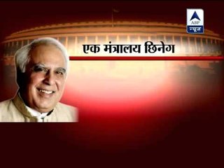 Ambika Soni, Mukul Wasnik too 'offer' to quit