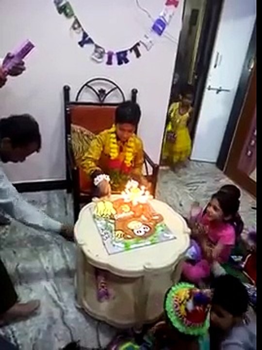 Avoid Using Sprays During Birthday Celebrations, It May Result Into Such Horrific Accidents