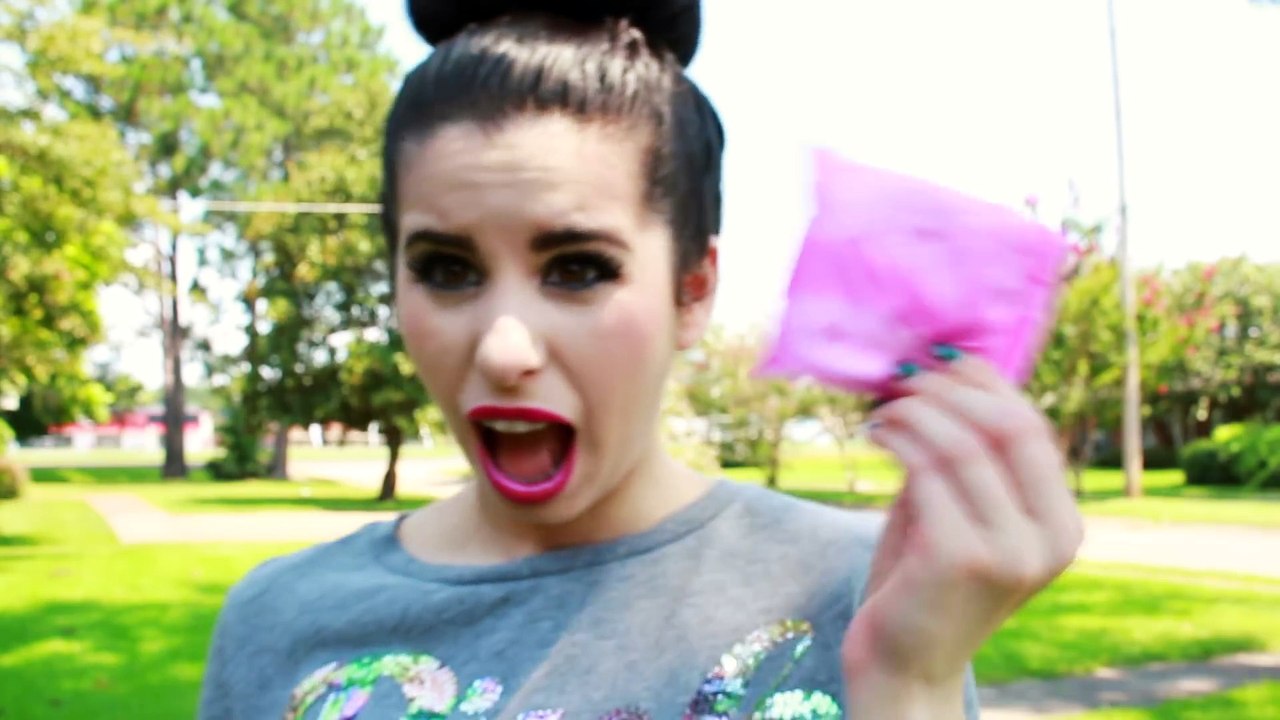 10 DIY Maxi Pad Life Hacks!   10 NEW Ways To Use Maxi Pads!   Apply Makeup, Clean & MORE!